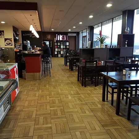 Πανσιόν Casasnovas 2*