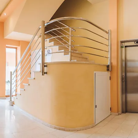 Casasnovas Πανσιόν 2*