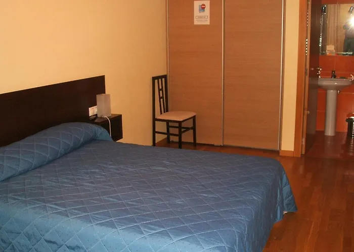 Casasnovas Πανσιόν 2*